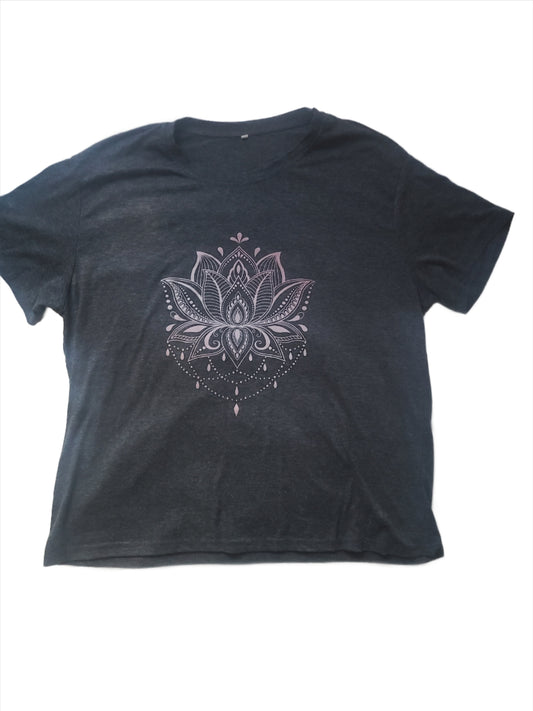 Plus Size Lotus Flower Printed Crew Neck Short Sleeve Tee