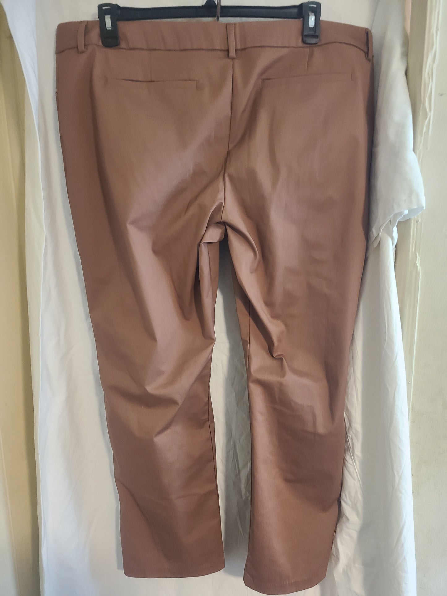 Lee Relaxed Fit Mid Rise Wrinkle Free Straight Leg Pants