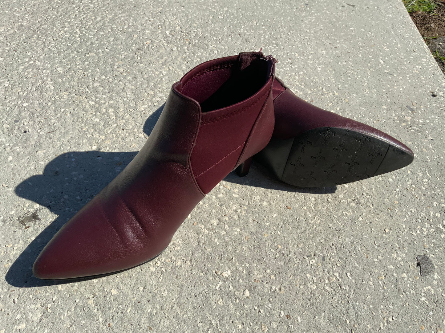 Easy Street Saint Low Cut Boot in Burgundy