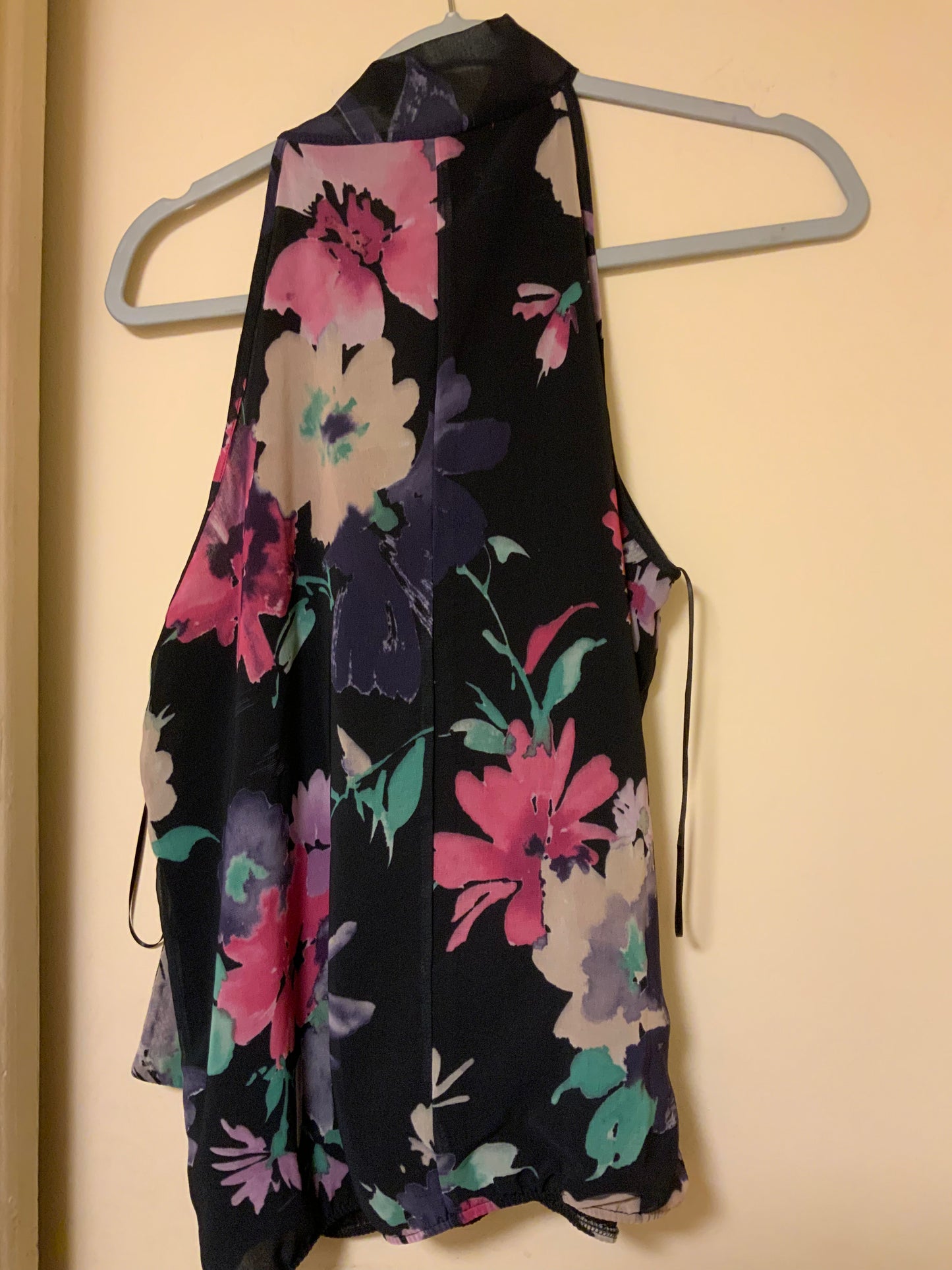 Sweet Pea for NY&Co by Stacy Frati Sleeveless Halter Top