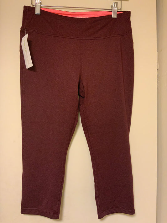 Marika Sport Solid Color Leggings in Red