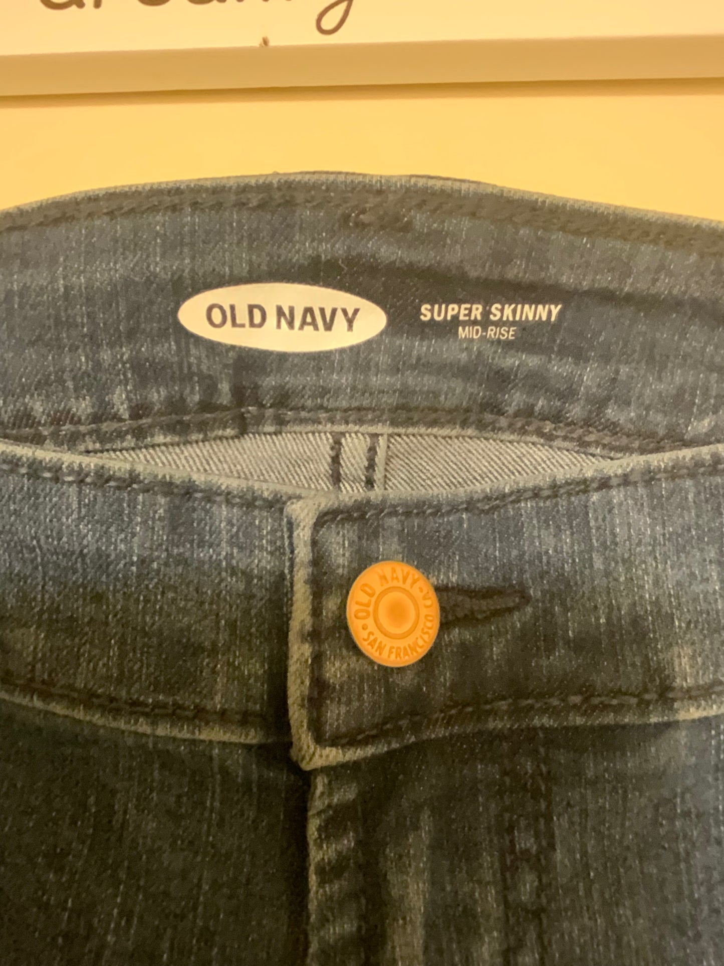 Old Navy Super Skinny Mid-Rise Jeans in Blue