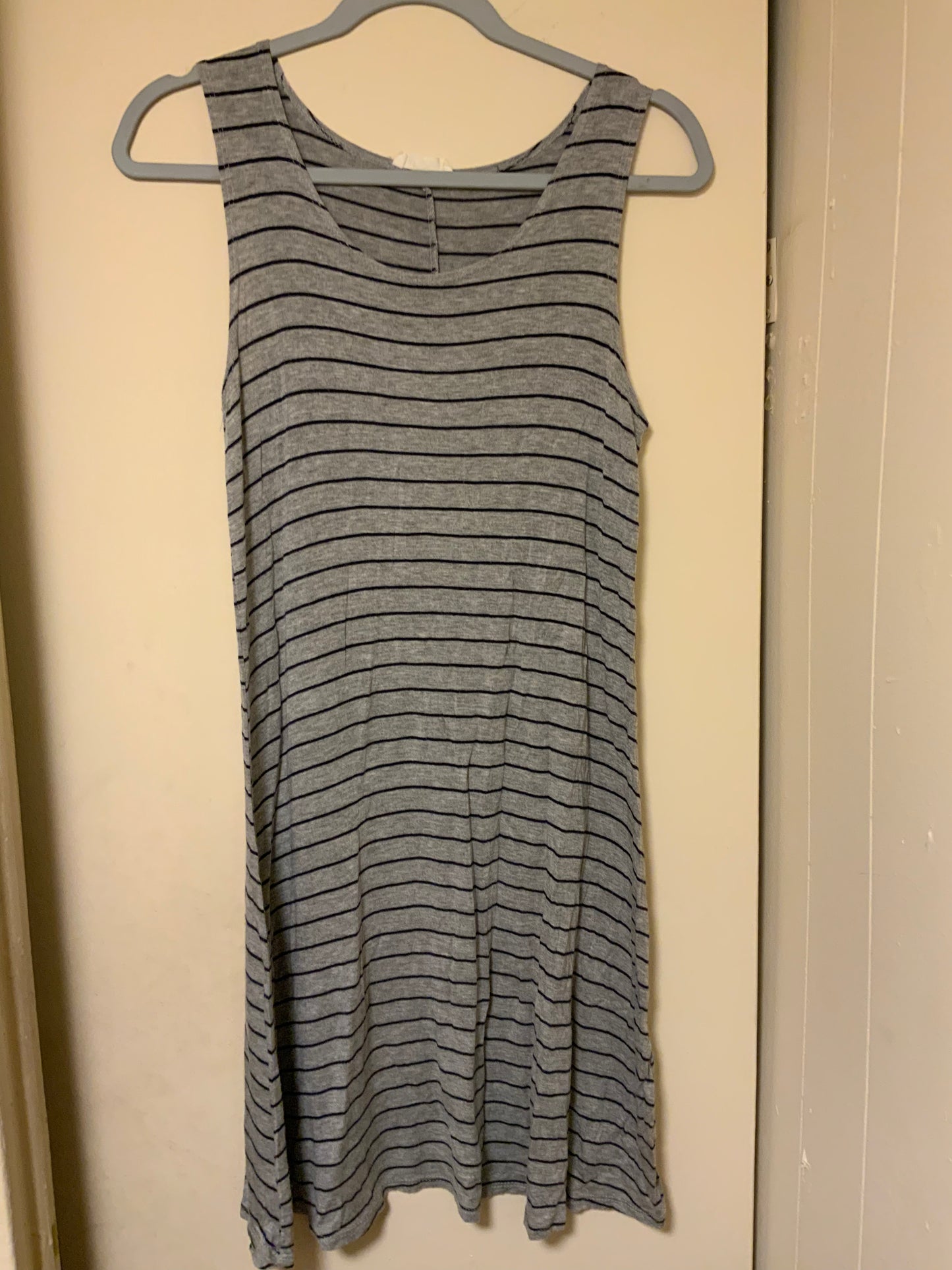 Pinc Striped Sleeveless Crew Neck Casual Dress in Grey