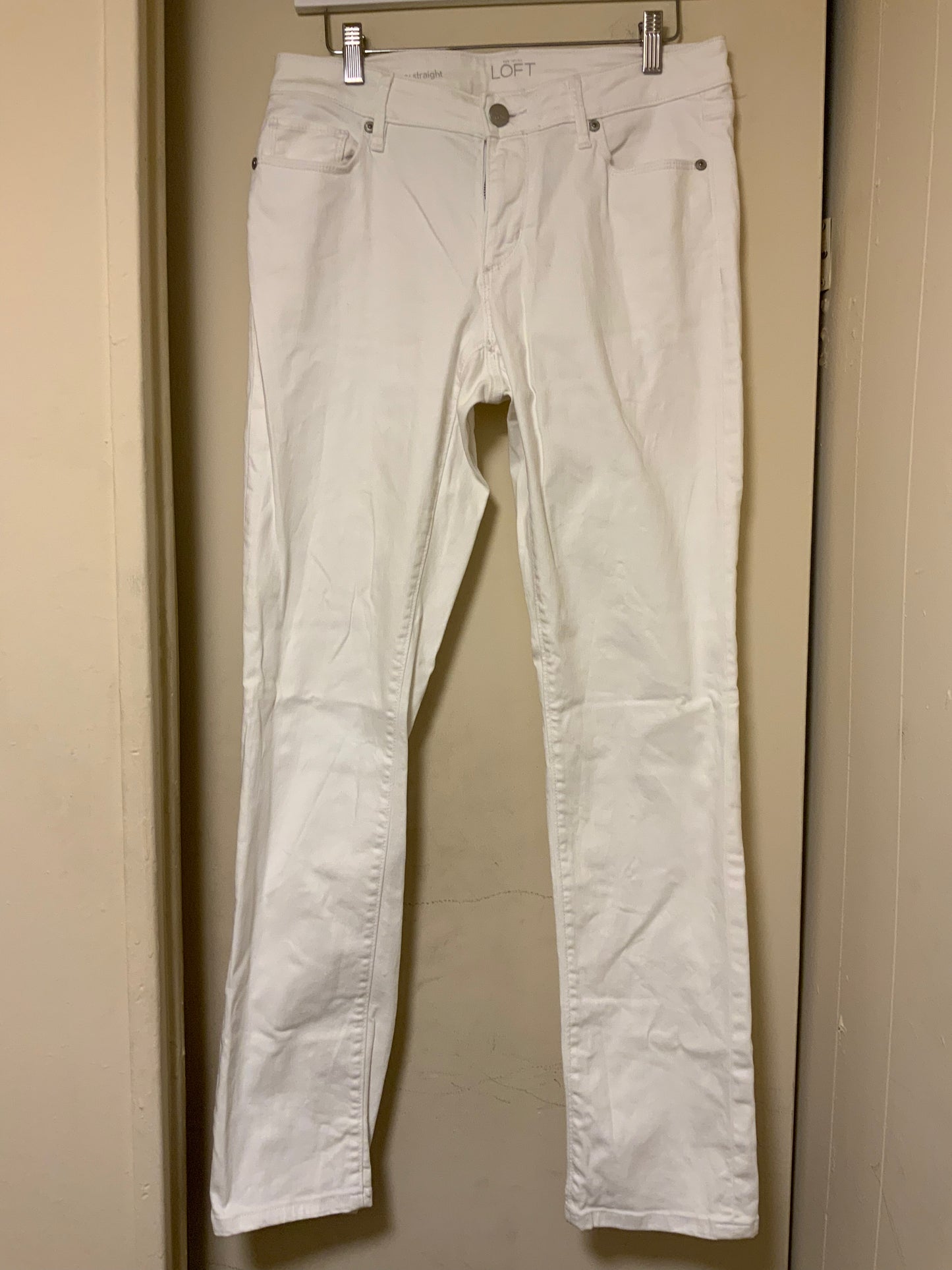 Ann Taylor Loft Curvy Straight Jeans in White