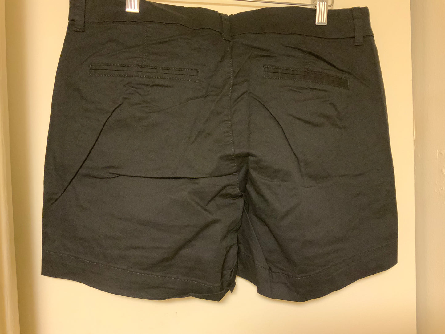 Old Navy Everyday Mid-Rise Shorts