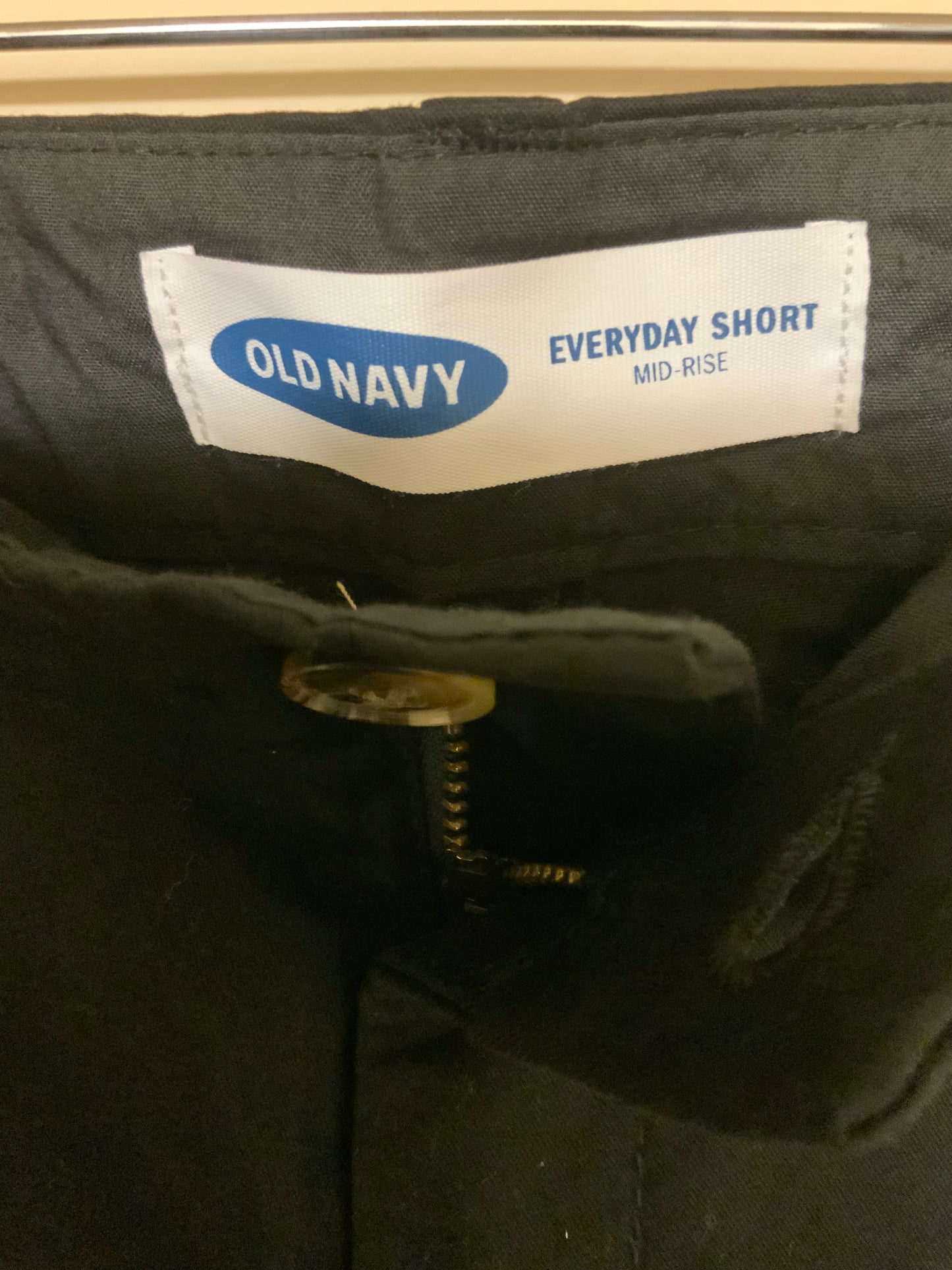 Old Navy Everyday Mid-Rise Shorts